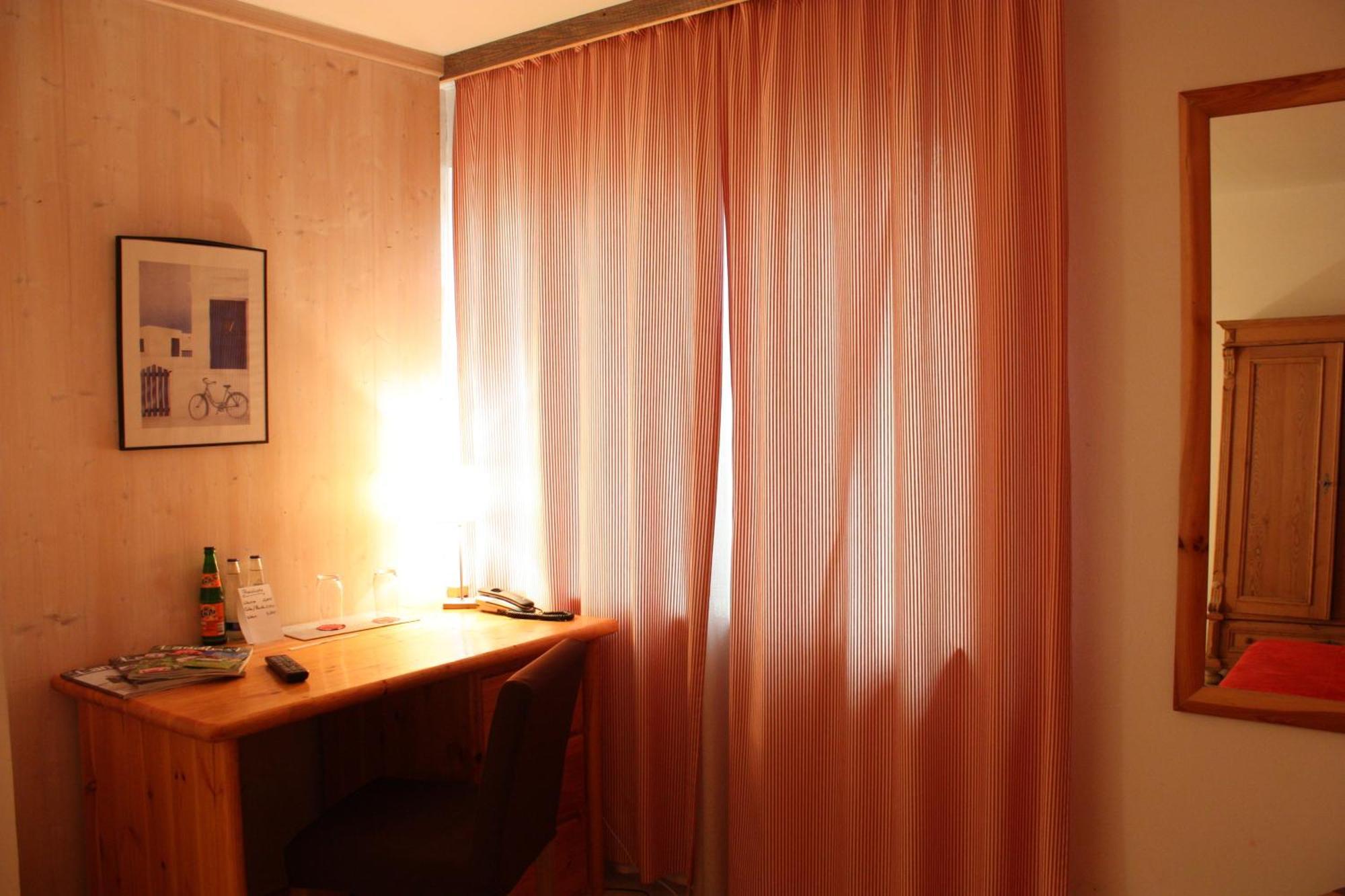 Das Posch Hotel Oberammergau Habitación foto