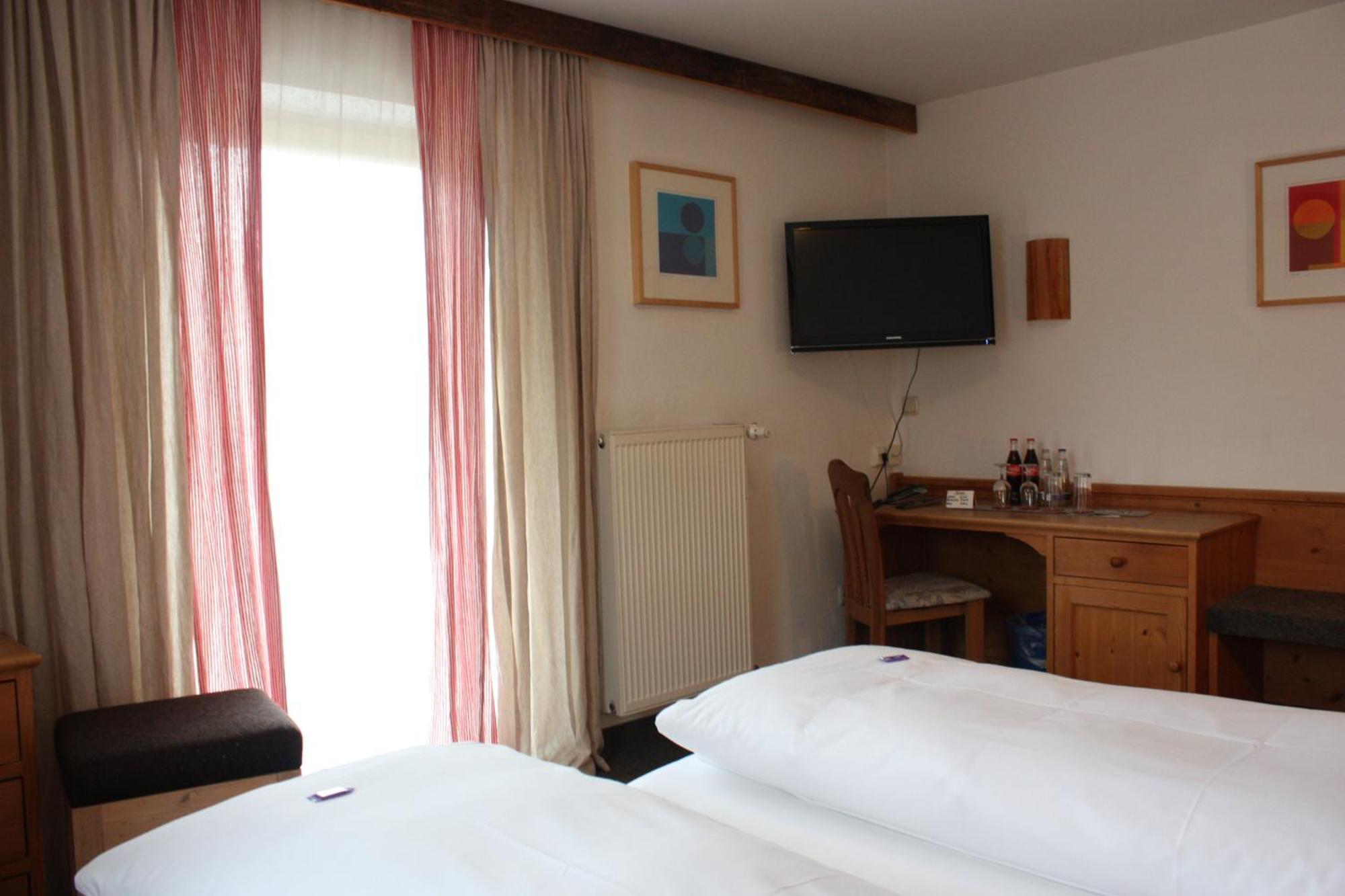 Das Posch Hotel Oberammergau Habitación foto